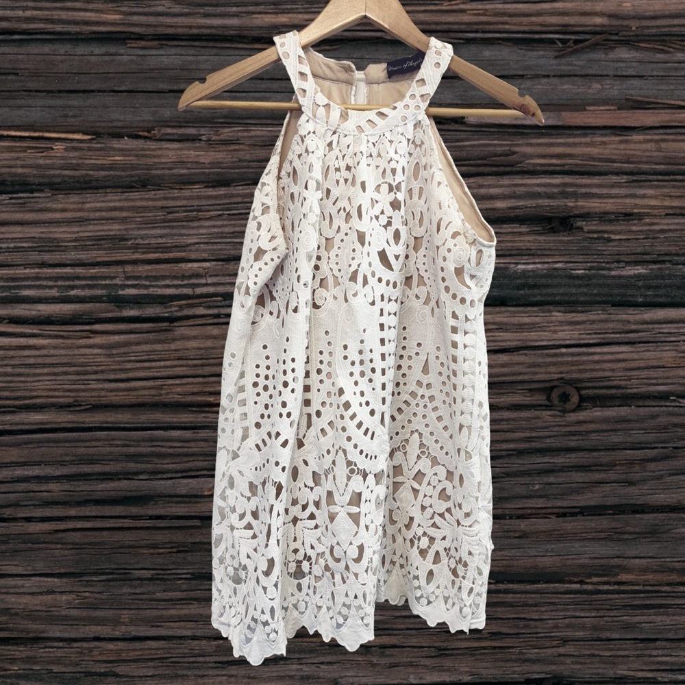 Union of Angels Elegant White Lace Tank Top